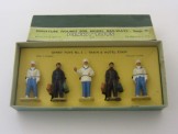 Dinky Toys No5 Train and Hotel Staff Boxed