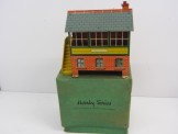 Hornby Gauge 0 2E Signal Cabin Boxed