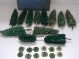 Hornby Gauge 0 12 Poplar Trees with stands, Boxed