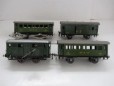 Buco Gauge 0 Clockwork 040 Pantograph Locomotive 212 with Three Matching Bogie Coaches