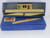 Hornby Dublo DI Island Platform, Boxed