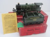 Hornby Gauge 0 Clockwork Southern L1 Locomotive and Tender A759 boxed
