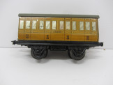 Hornby Gauge 0 NE No1 Passenger Coach 1st/3rd