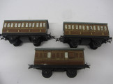 2 Postwar and 1 Prewar Hornby Gauge 0 LNER No1 Coaches