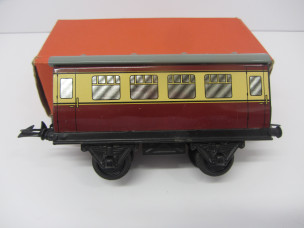 Postwar Hornby Gauge 0 No51 Coach 3rd Class Boxed