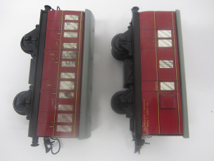 Pair of Postwar Hornby Gauge 0 No 40 Passenger and Guards Van Coaches