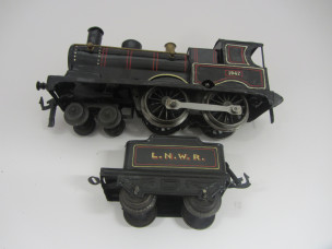 Bing Gauge 0 C/W LNWR 4-4-0 Locomotive and Tender 1942
