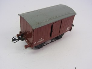 Postwar Hornby Gauge 0 No1 BR Luggage Van