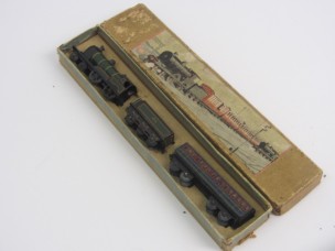 Postwar Hornby Gauge 0 No50 Low Sided Wagon with Furniture Container Boxed