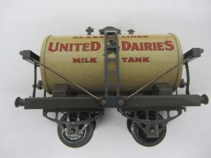 Early Hornby Gauge 0 "United Dairies" Milk Tank Wagon