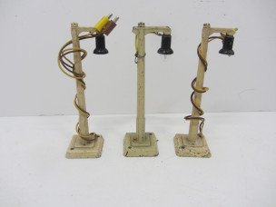 3 Marklin 00 Gauge Electric Single Yard/Station Lamps