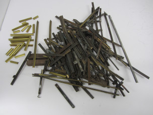 Large Qty of short lengths of Brass Rail