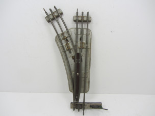 Gauge 0 Tinplate LH Solid Base Electric Point