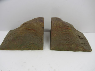 Pair of Hornby Gauge 0 No1 Cuttings