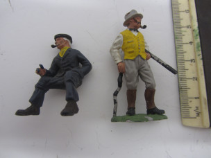 2 Plastic Figures
