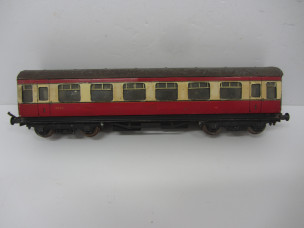 Postwar Bassett-Lowke Gauge 0 BR Blood and Custard Bogie Coach