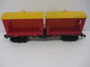 Lima Gauge 0 Bogie Cattle Wagon