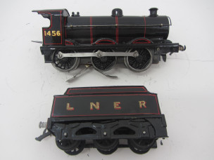 Bassett-Lowke Gauge 0 12v LNER 0-6-0 Standard Goods Locomotive and Tender